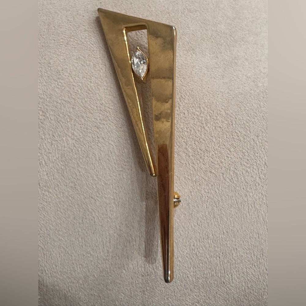 Vintage Modernist Brooch GP geometric triangular design